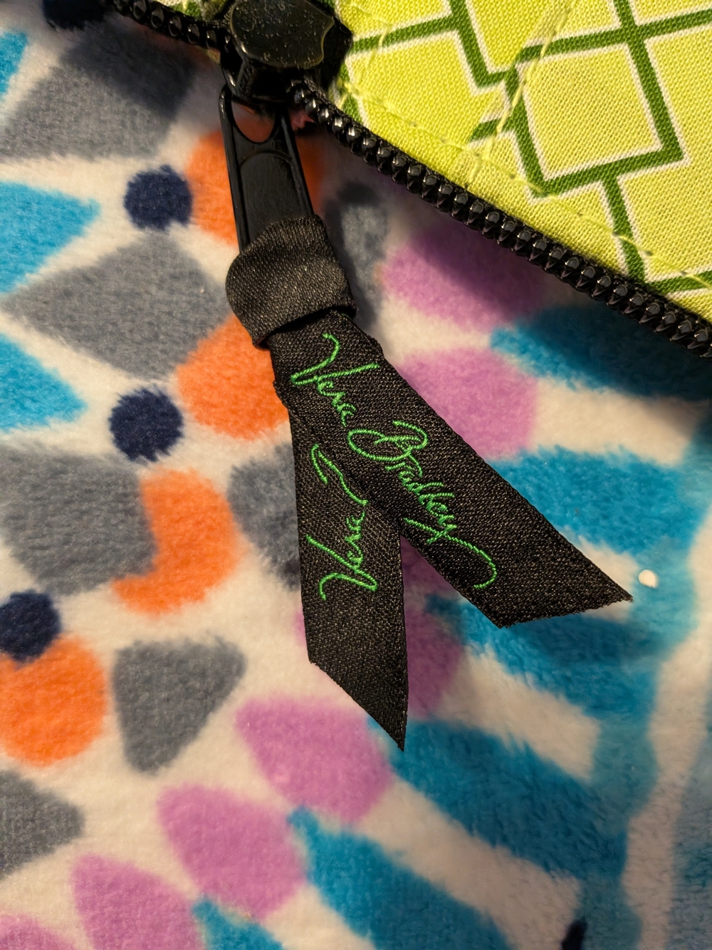 Vera Bradley Retired Print Botanica Quilted Clutch - Picture 6 of 9
